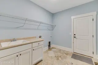 1656 Butterfly Knot Drive SW, Ocean Isle Beach, NC 28469 — 3-bedroom home in Waterway Cove, Ocean Isle Beach, NC, photo 20 of 51