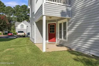 122 W Victoria Court C, Greenville, NC 27834 — 2-bedroom condo in Willoughby Park, Greenville, NC, photo 5 of 13: 5-web-or-mls-BLS_0131