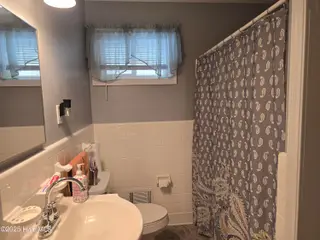 2900 Amherst Road, Rocky Mount, NC 27804 – photo 11: Bathroom