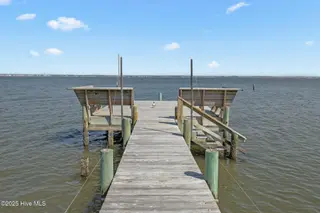 2506 Emerald Drive E, Emerald Isle, NC 28594 – photo 6: 44-web-or-mls-1S3A6673