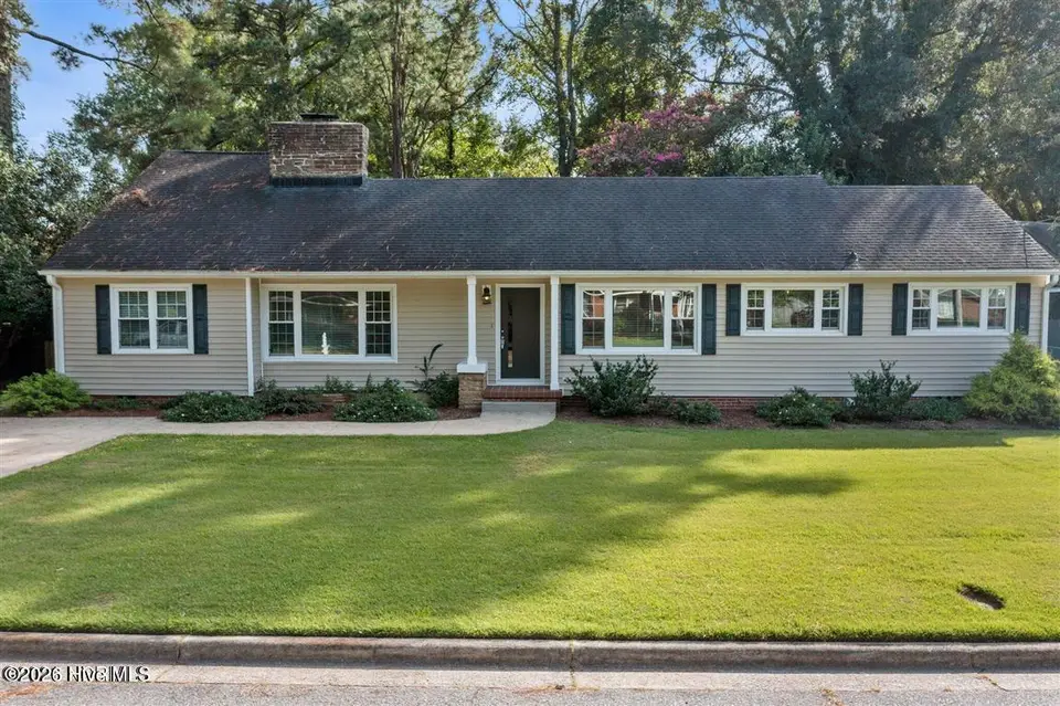1104 N Overlook Drive, Greenville, NC 27858 – photo 1 of 7: Front of House