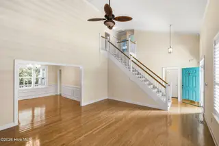 104 Talford Drive, Atlantic Beach, NC 28512 – photo 11: Entry and stairwell
