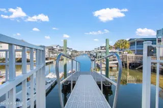 550 Ocean Boulevard W, Holden Beach, NC 28462 – photo 14: 550OceanBlvdW - 9
