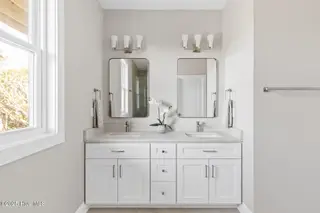 704 N Anderson Boulevard, Topsail Beach, NC 28445 – photo 22: 086_704_north_anderson_boulevard-35_183