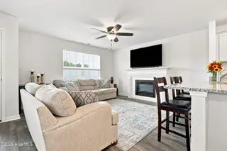 3204 Tatlock Way 8a, Greenville, NC 27834 – photo 15: 15-web-or-mls-IMG_0035