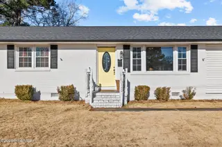 3002 Northwoods Drive, Jacksonville, NC 28540 – photo 3: 425A2376