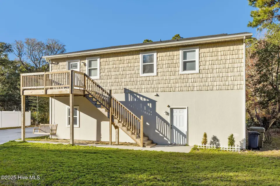 303 Osprey Ridge Drive South, Emerald Isle, NC 28594 – photo 1 of 19: Sold Furnished