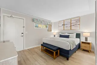 104 S Lumina Avenue S 203, Wrightsville Beach, NC 28480 — 1-bedroom condo in Summer Sands Condominiums, Wrightsville Beach, NC, photo 18 of 27: 14_img_7209