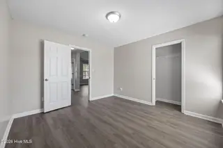 300 Carlisle Court, Jacksonville, NC 28540 – photo 23: 47-web-or-mls-_RAD5095