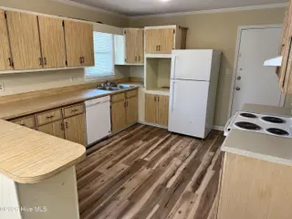 1889 Rocky Run Road, Jacksonville, NC 28546 – photo 11: Kitchen(4)