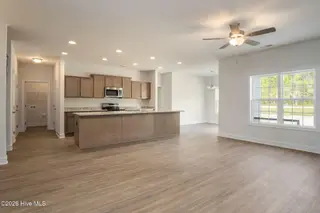 4018 Bluewater Boulevard, New Bern, NC 28562 – photo 10: 4018 Bluewater-10