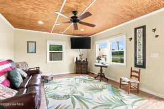 682 Tom Mann Road, Newport, NC 28570 – photo 5: 5-web-or-mls-590A4751