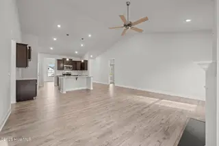 5712 Sloop Court, New Bern, NC 28560 – photo 20: 29-web-or-mls-DSC_4096