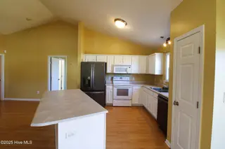 100 Providence Drive, Jacksonville, NC 28546 – photo 16: IMG_0566