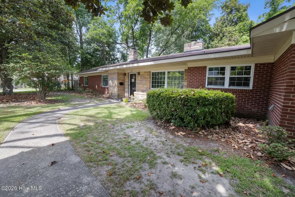 413 N Franklin Street, Whiteville, NC 28472 – photo 1 of 39: No 01