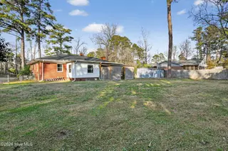2714 Princess Place Drive, Wilmington, NC 28405 – photo 6: 06_2714_Princess_Pl_Dr_Wilmington_NC_284