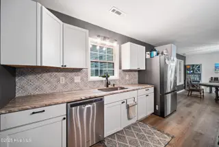 128 Sweetwater Drive, Jacksonville, NC 28540 – photo 9: Kitchen