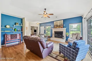 8004 Club House Drive, New Bern, NC 28562 – photo 10: 10-08-27-web-or-mls-DSC_6008
