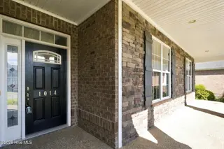 1014 Ginger Lily Way, Leland, NC 28451 — 4-bedroom home in Waterford of the Carolinas, Leland, NC, photo 5 of 53: 56-web-or-mls-DSC07604-Edited