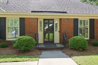 813 Greenbriar Road, Kinston, NC 28501 – photo 2: 2-web-or-mls-IMG_0008
