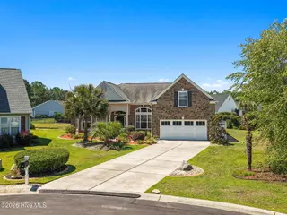 693 Donmovin Court NW, Calabash, NC 28467 — 4-bedroom home in Meadowlands, Calabash, NC, photo 4 of 59