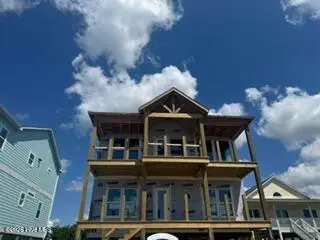 3206 E Beach Drive, Oak Island