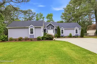 104 Inlet Drive, Elizabeth City, NC 27909 – photo 8: 7_104_inlet_dr_e_city_036