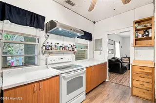 1006 S 5th Avenue, Wilmington, NC 28401 – photo 16