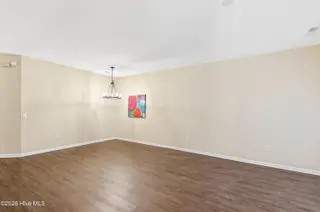 1600 Sturdivant Drive Apt 28, Wilmington, NC 28403 – photo 5: 005_1600_studivant_drive-5_418