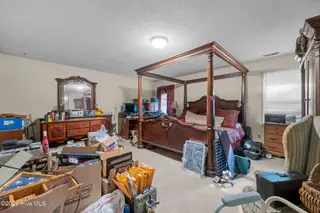 520 Stately Pines Road, New Bern, NC 28560 – photo 21: 22-web-or-mls-DSC_8117