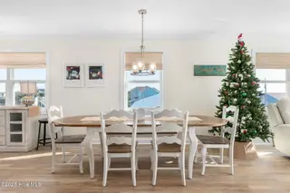 1606 Ocean Drive, Emerald Isle, NC 28594 – photo 9: 34-web-or-mls-chadwick-visuals-1606-ocea