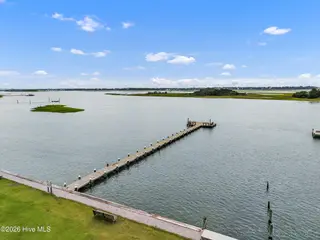 650 Cedar Point Boulevard H5, Cedar Point, NC 28584 – photo 24: DJI_20260803123409_0037_D
