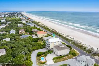 100 Oleander Court, Surf City, NC 28445 — 8-bedroom home in Bland Shores, Surf City, NC, photo 4 of 72: DJI_0585p