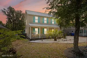 124 NE 15th Street, Oak Island, NC 28465 – photo 1 of 51: thumbnail-0196a7bc-fd9e-71d5-82b5-50581c
