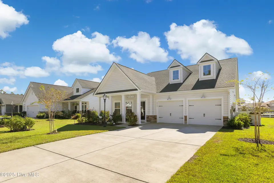 8940 Smithfield Drive NW, Calabash, NC 28467 – photo 1 of 56: 8940 Smithfield -2