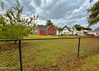 406 N Caswell Street, La Grange, NC 28551 – photo 9: IMG_0408