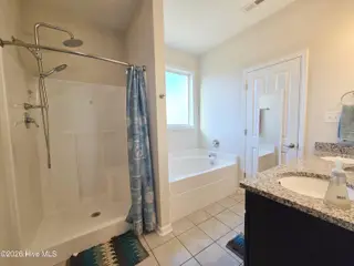 100 Bungalow Drive, New Bern, NC 28562 – photo 13: 100 Bungalow Master with shower