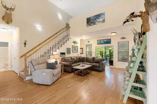 711 Captains Point, Beaufort, NC 28516 – photo 5: Living room