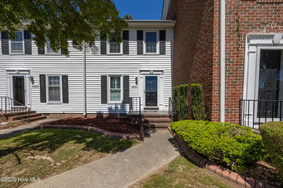 2217 Nash Place N, Wilson, NC 27896 – photo 1 of 13: 2217NashPl_02