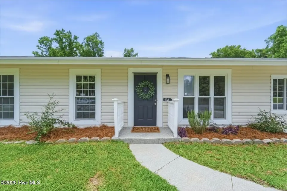 130 Tanglewood Drive, Jacksonville, NC 28540 – photo 1 of 47