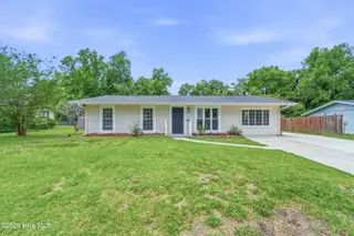 130 Tanglewood Drive, Jacksonville, NC 28540 – photo 2
