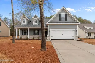 225 Telluride Court, Aberdeen, NC 28315 – photo 1: 225 Telluride Court