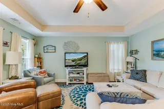 227 NE 38th Street, Oak Island, NC 28465 – photo 7: DJ2dZbbg