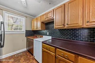 1255 W Illinois Avenue, Southern Pines, NC 28387 – photo 8: 6-web-or-mls-707A0341