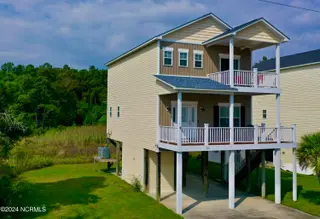 250 Riverside Drive, Sneads Ferry, NC 28460 – photo 2: IMG_2865