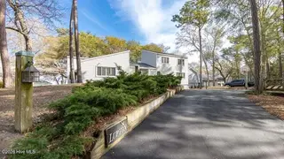 246 Oakleaf Drive, Pine Knoll Shores, NC 28512 – photo 3: 3-custom-chadwick-visuals-246-oakleaf-dr