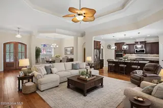 5307 Leisure Circle, Wilmington, NC 28409 – photo 6: Modern comfort with traditional elegance