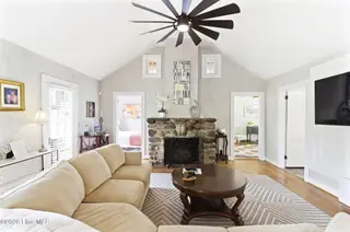 1905 Grace Street, Wilmington, NC 28405 – photo 12: 02living3