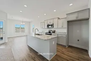 406 Montgomery Drive, Jacksonville, NC 28546 – photo 8: SIMILAR PHOTO 6