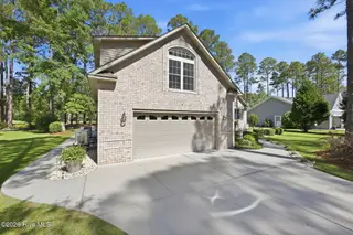 904 Muirfield Place, New Bern, NC 28560 – photo 3: 2-web-or-mls-0C0A8734